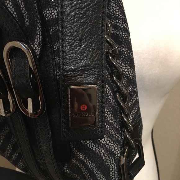 👛👜NWOT - MICHELE SHOULDER BAG - Picture 7 of 11